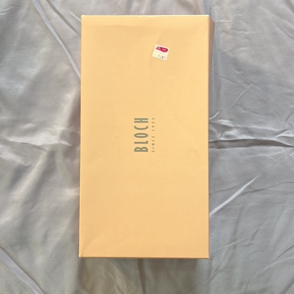 Bloch tan tap shoes size 4 kids - Picture 7 of 15